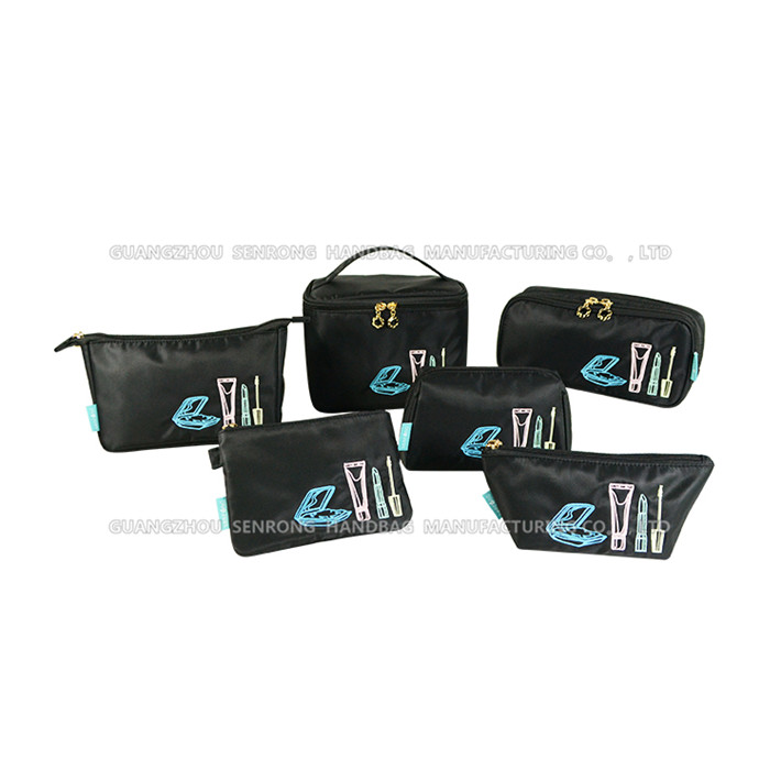 防水290斜紋繡花化妝包定制